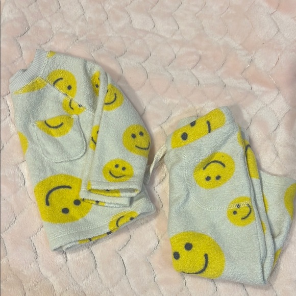 Old Navy Other - Old Navy Kids Matching Set - Yellow Smiley Faces on Light Blue